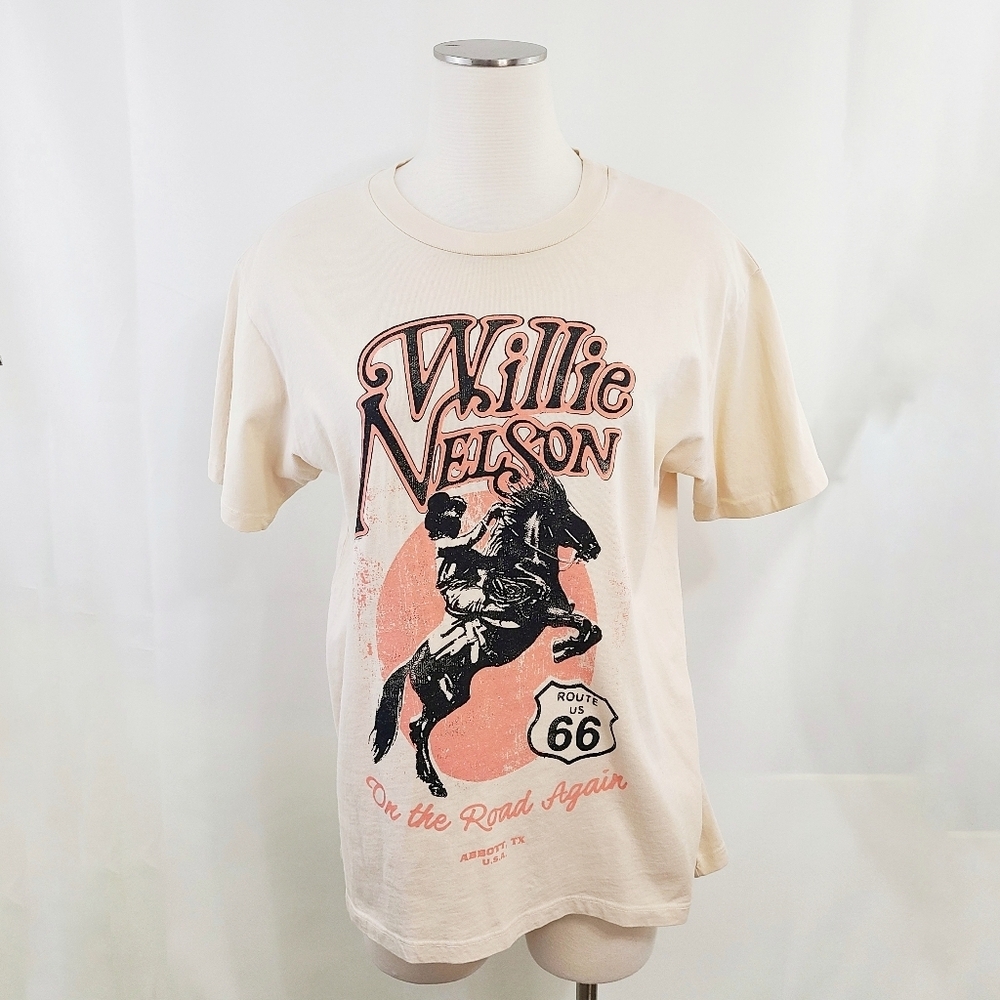 Daydreamer Women's Willie Nelson Route 66 Weekend Tee size medium NEW NWT - Picture 2 of 6